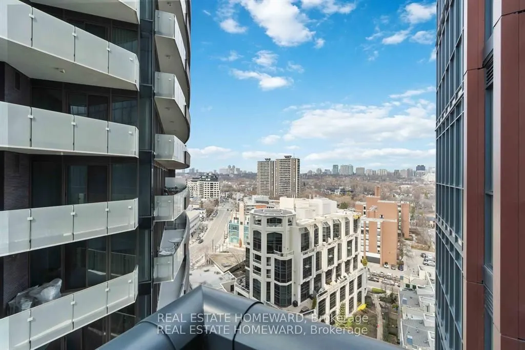 32 Davenport Road, #1401