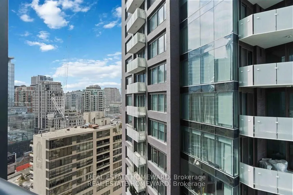 32 Davenport Road, #1401