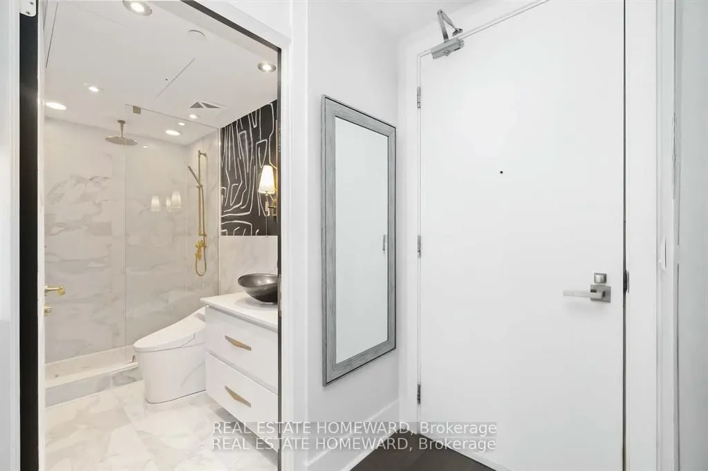 32 Davenport Road, #1401