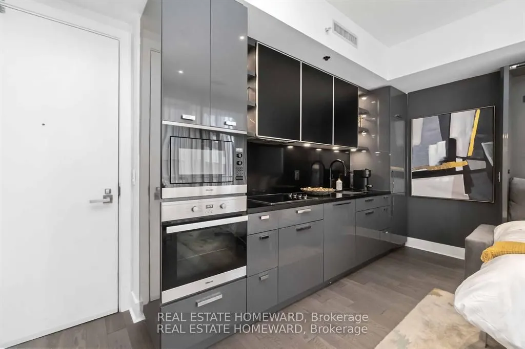 32 Davenport Road, #1401