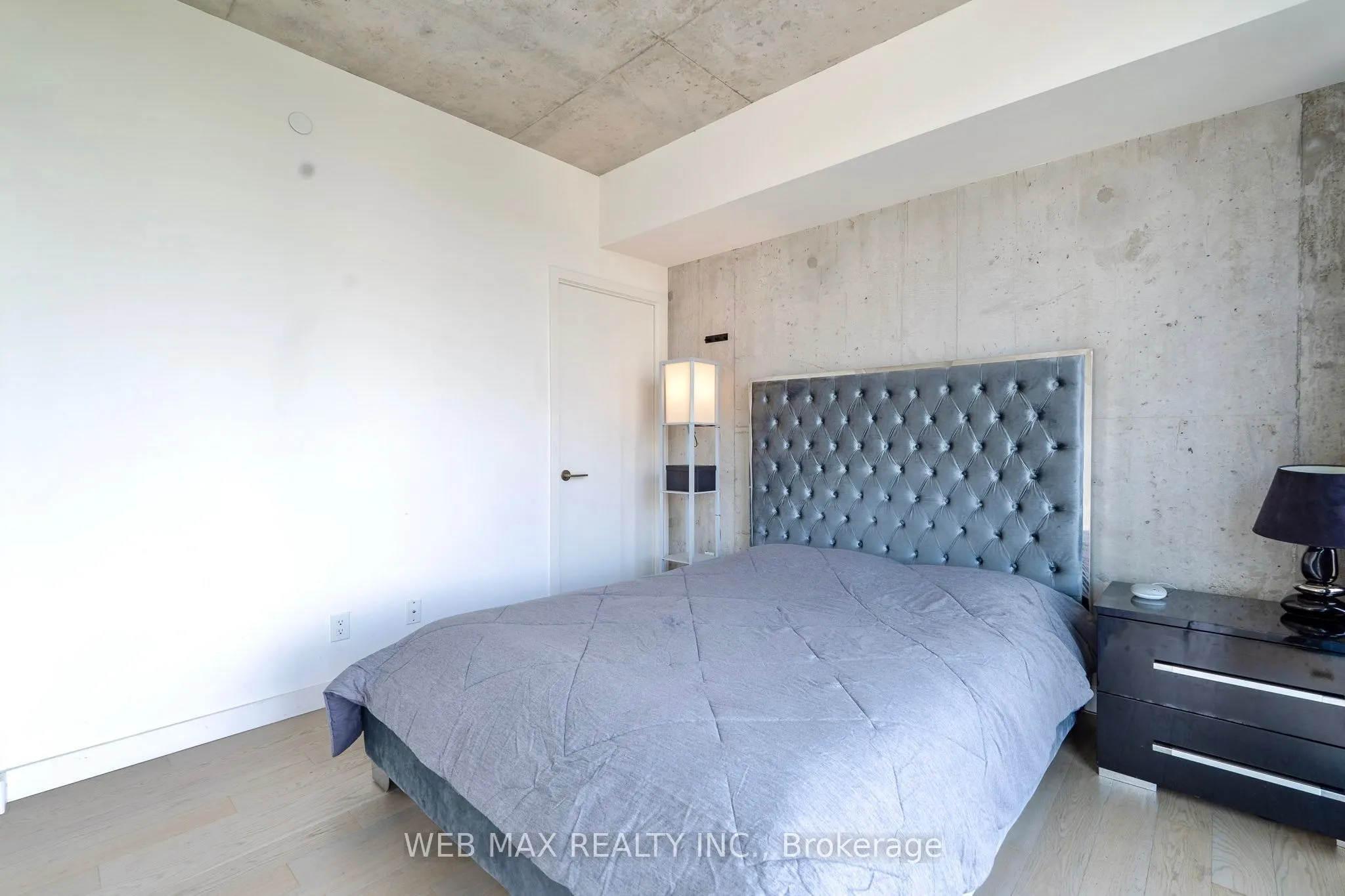 111 Bathurst Street, #1005