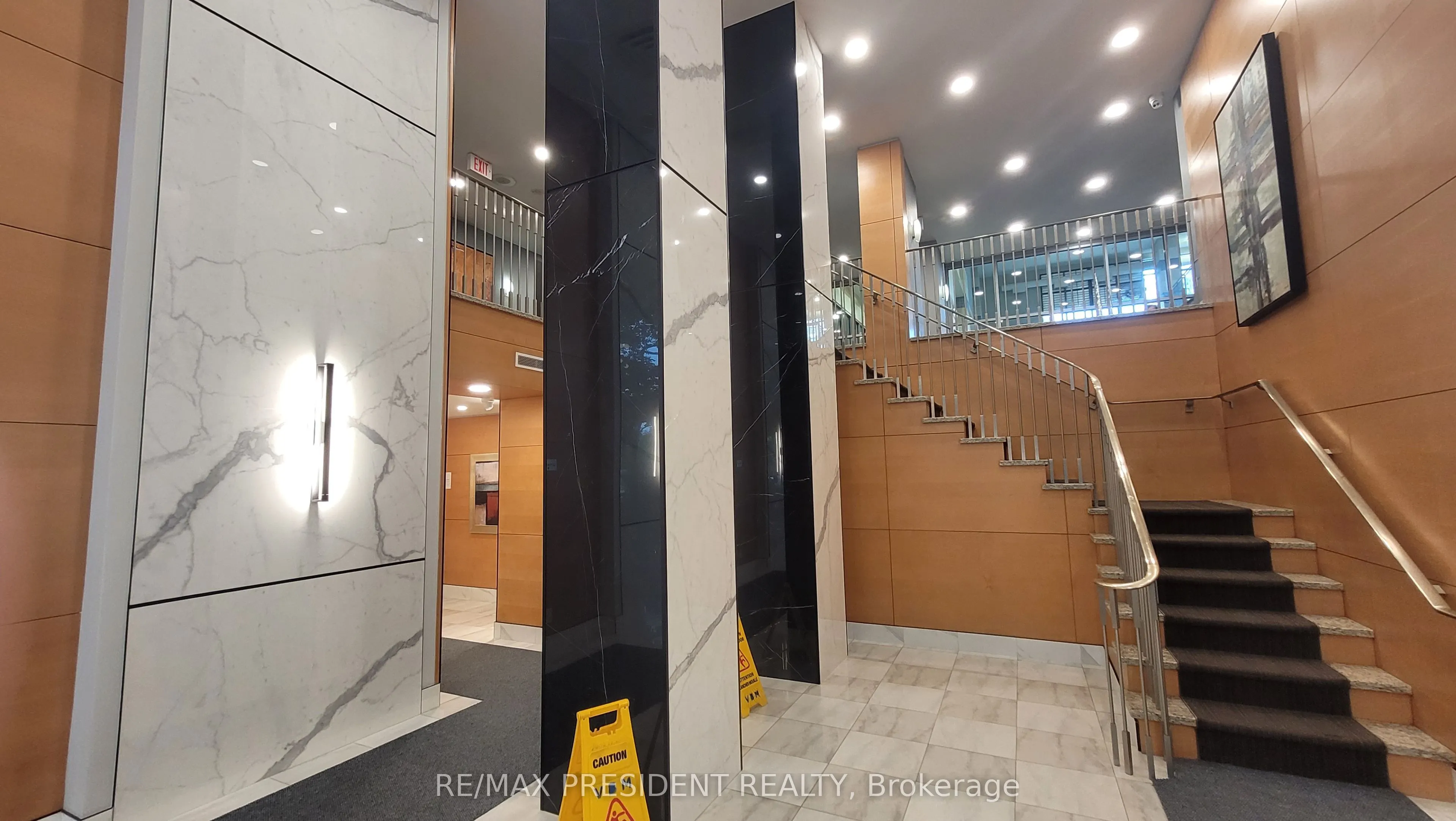 4978 Yonge Street, #1911