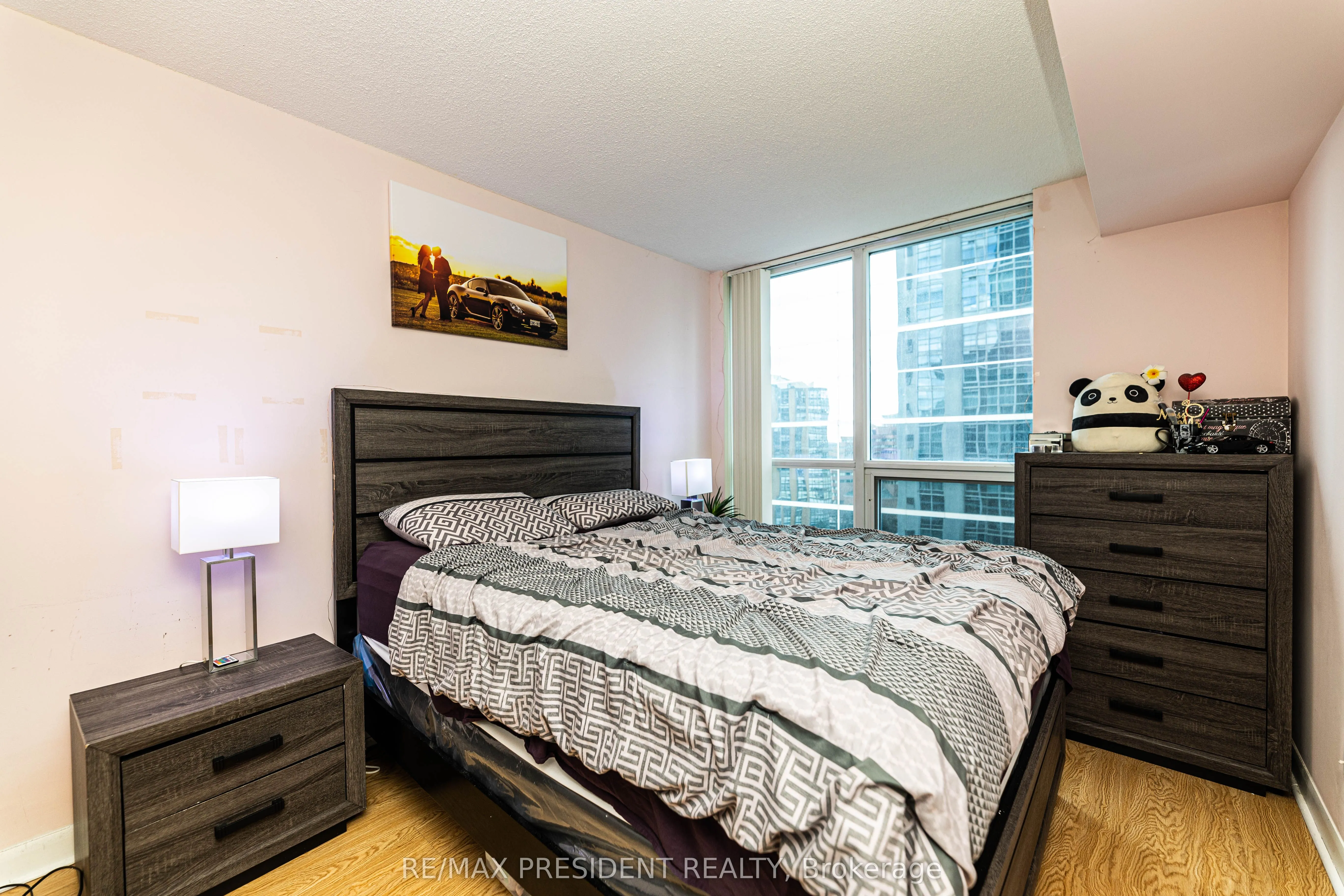 4978 Yonge Street, #1911