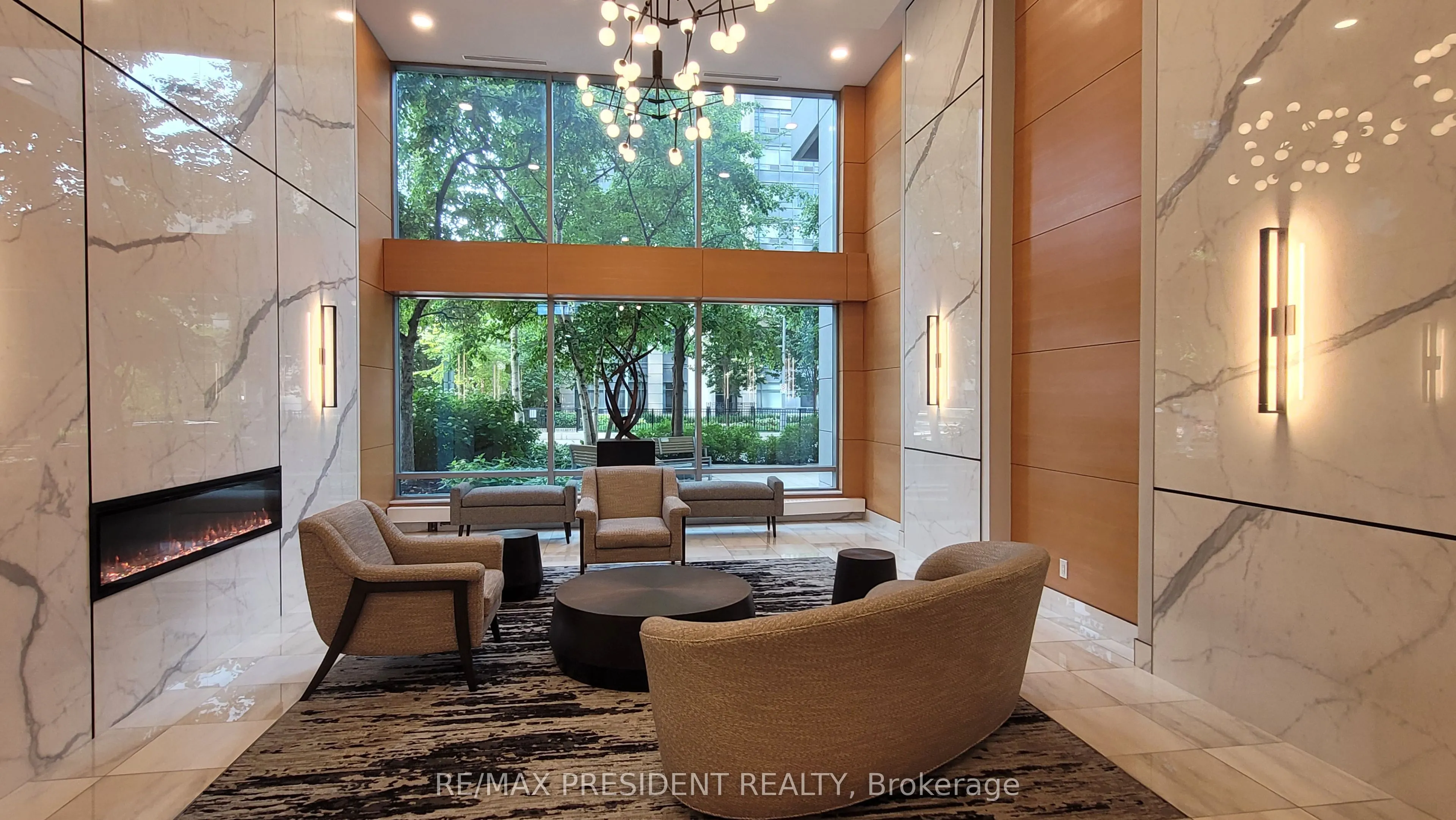 4978 Yonge Street, #1911