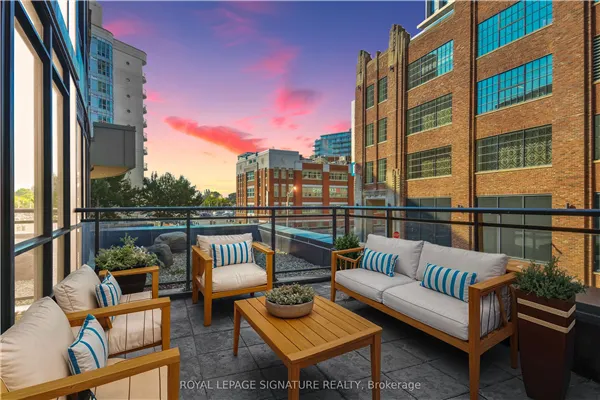 38 Dan Leckie Way