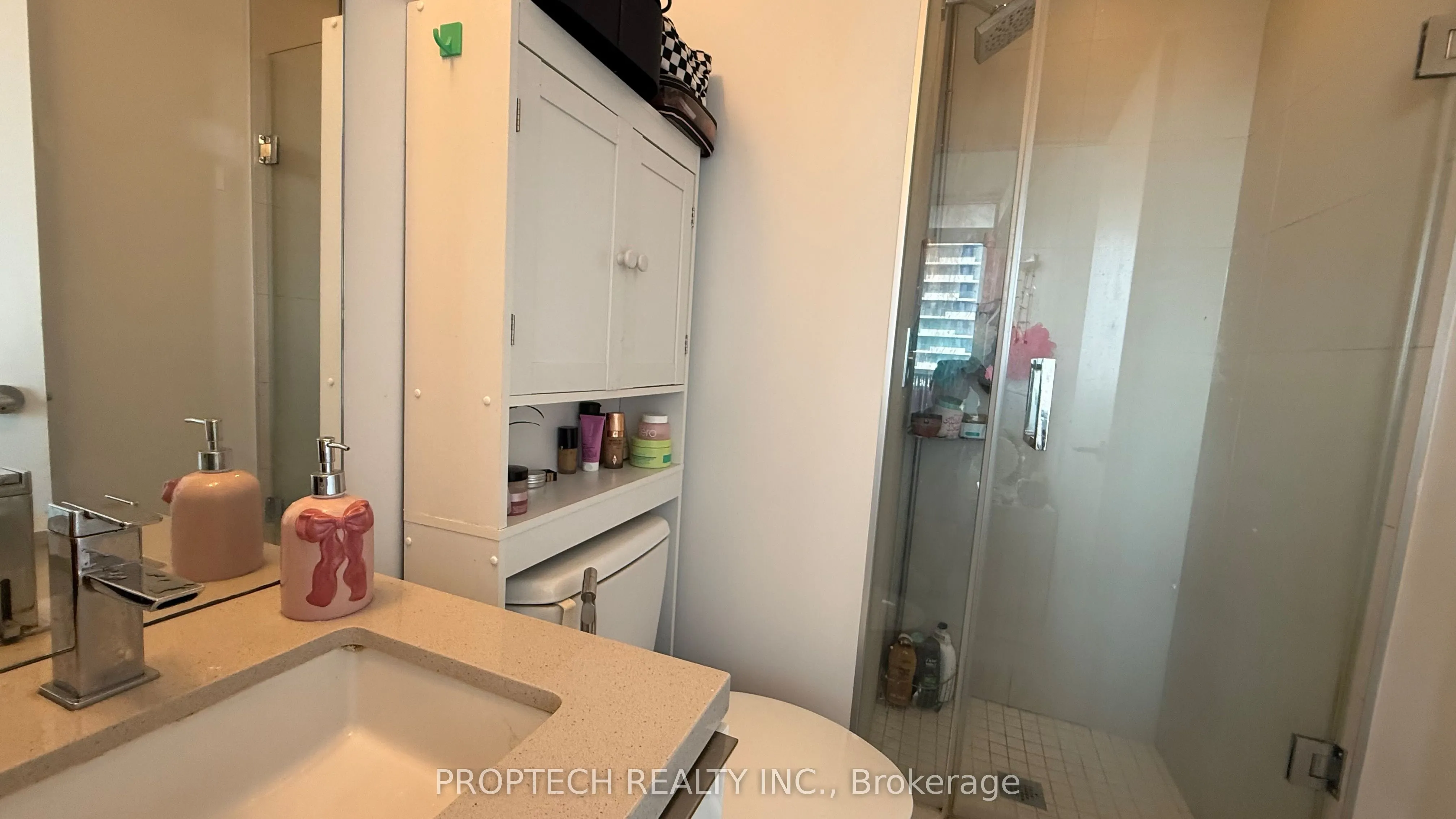 8 Eglinton Avenue E, #2002