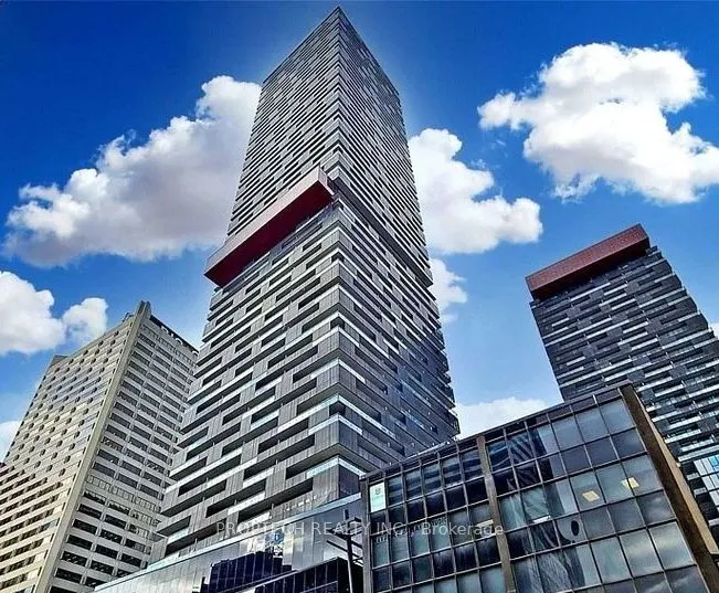 8 Eglinton Avenue E, #2002