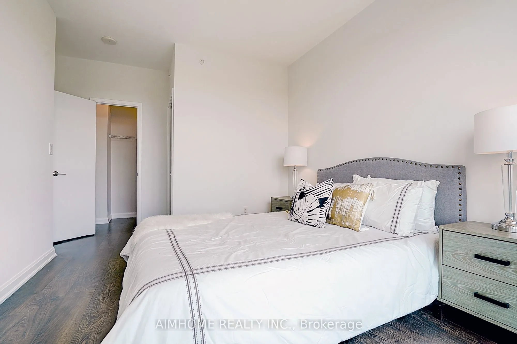 11 Bogert Avenue, #606