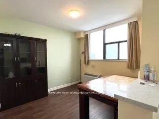 519 Dundas Street W, #1001