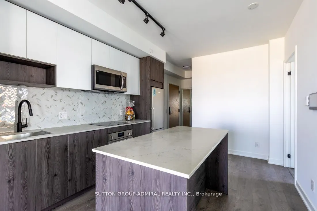 5 Defries Street, #801