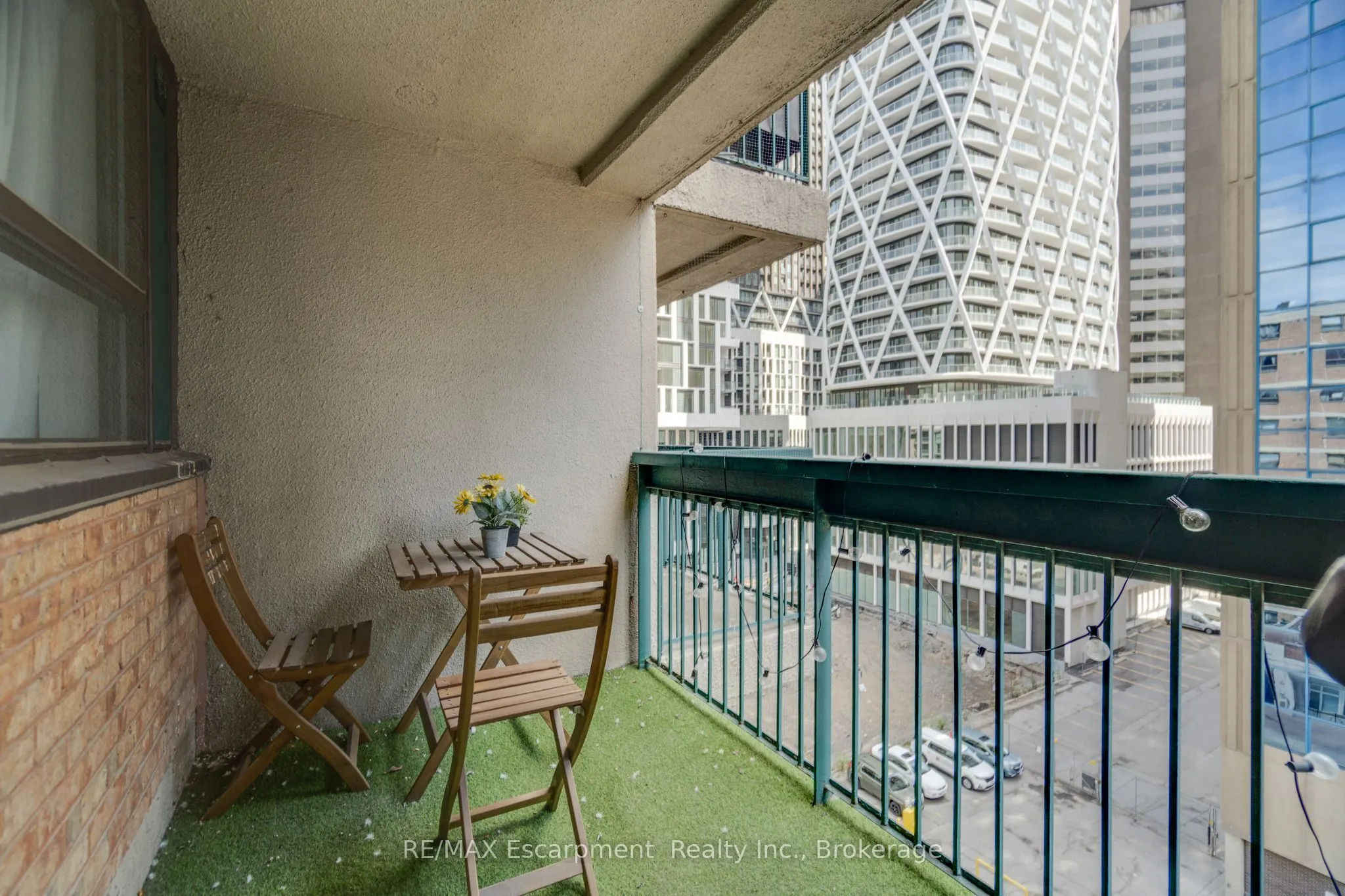 80 Saint Patrick Street, #820