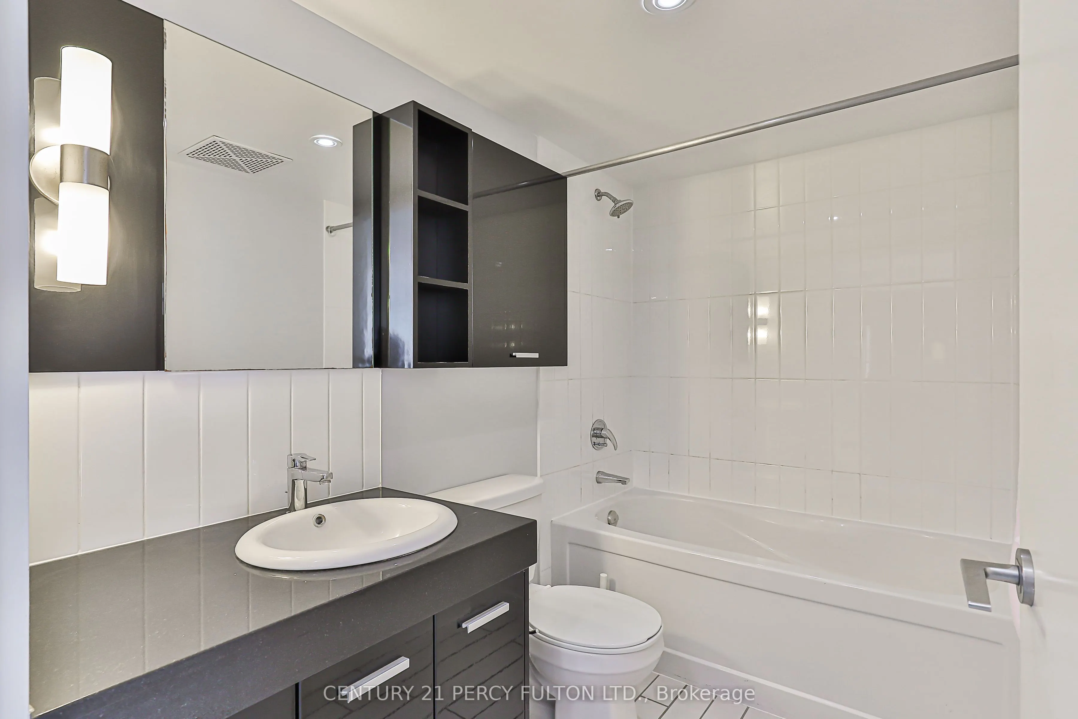 19 Singer Court, #1612