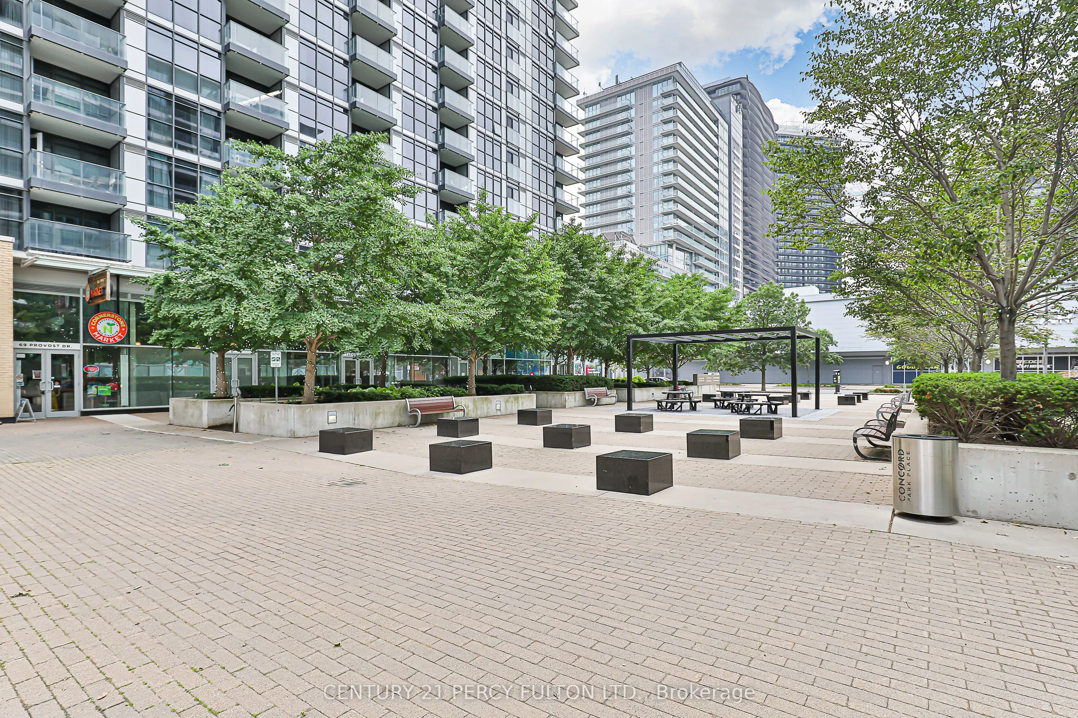 19 Singer Court, #1612