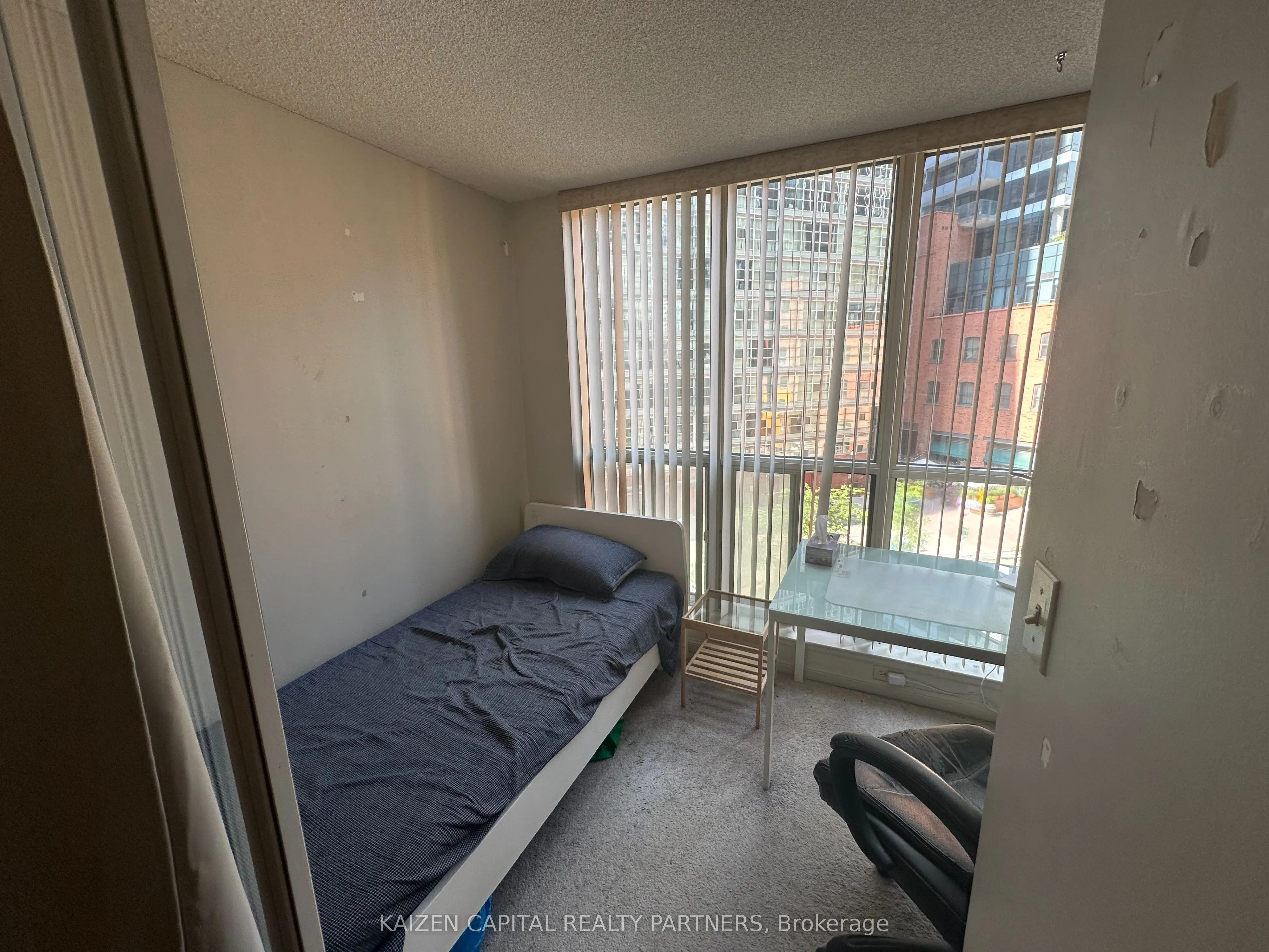 24 Wellesley Street W, #407