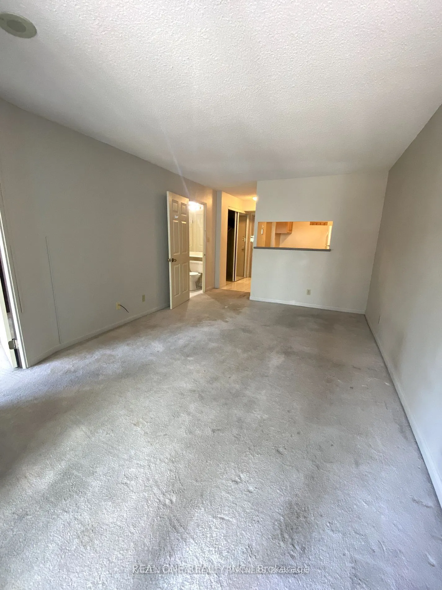 24 Wellesley Street W, #407