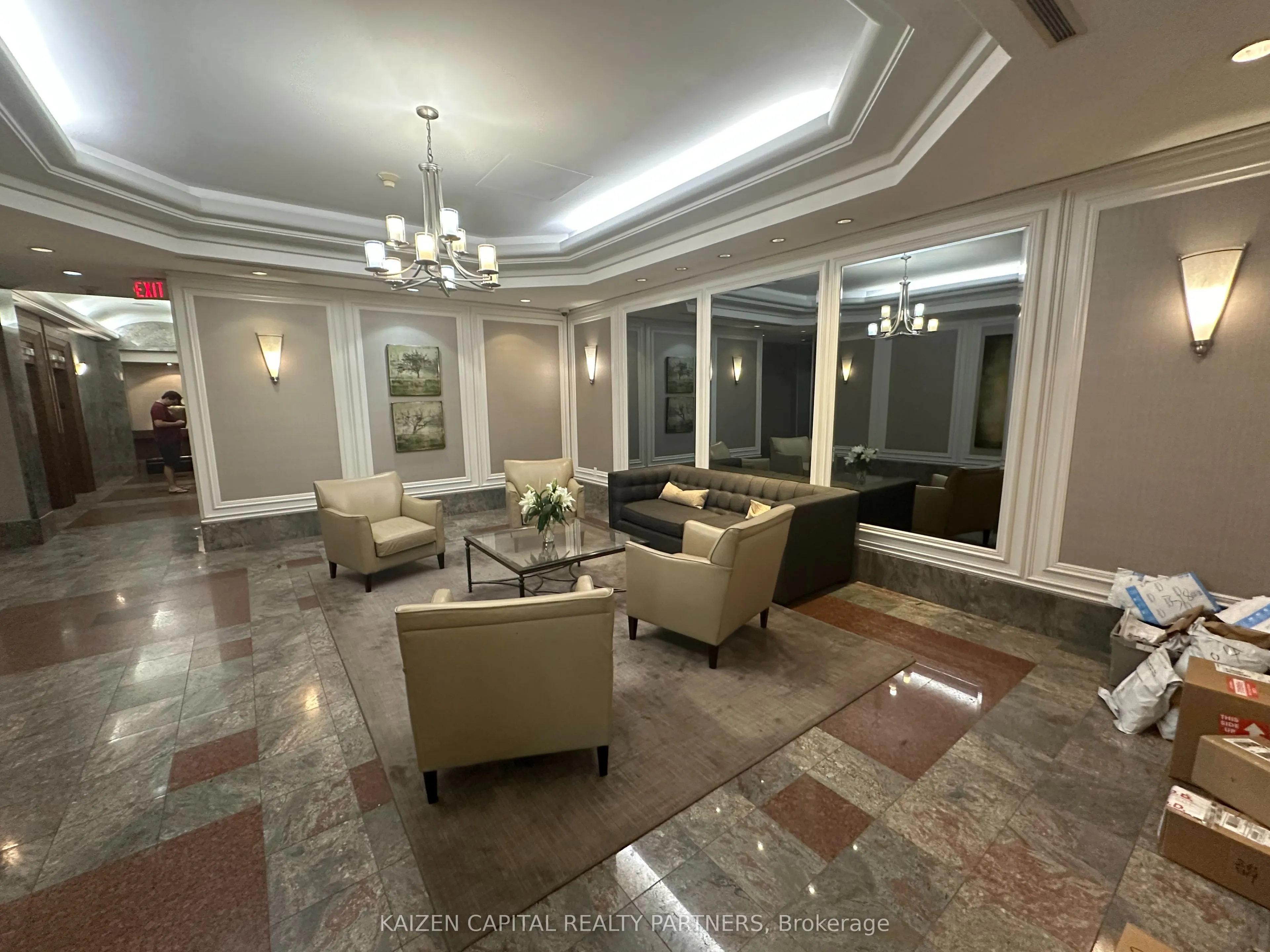 24 Wellesley Street W, #407