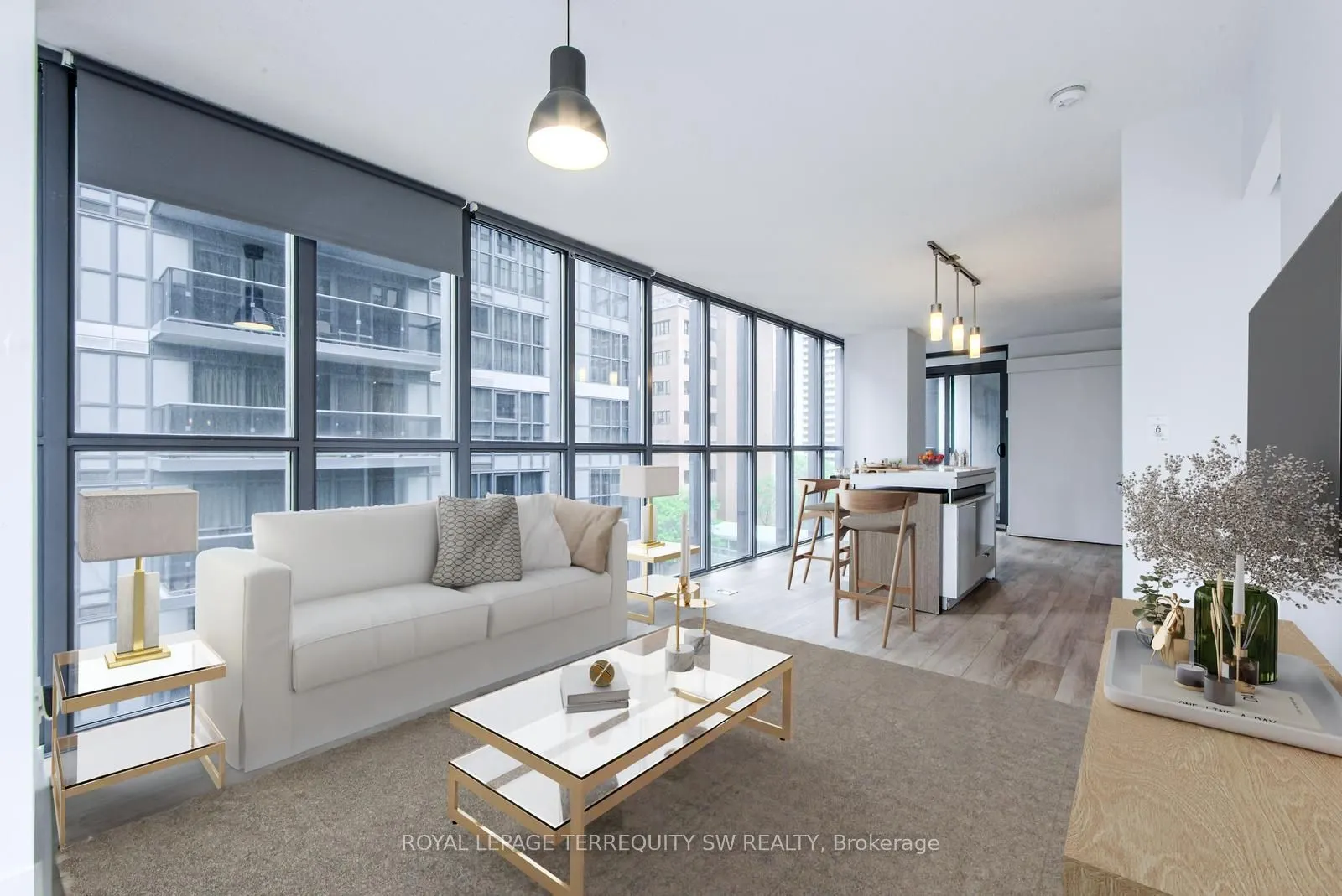 110 Charles Street E, #707