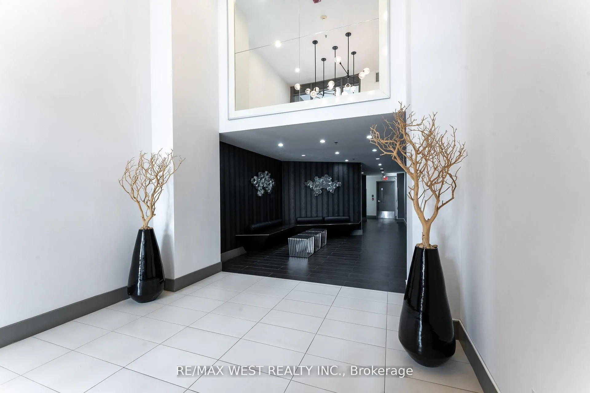 90 Trinity Street #303