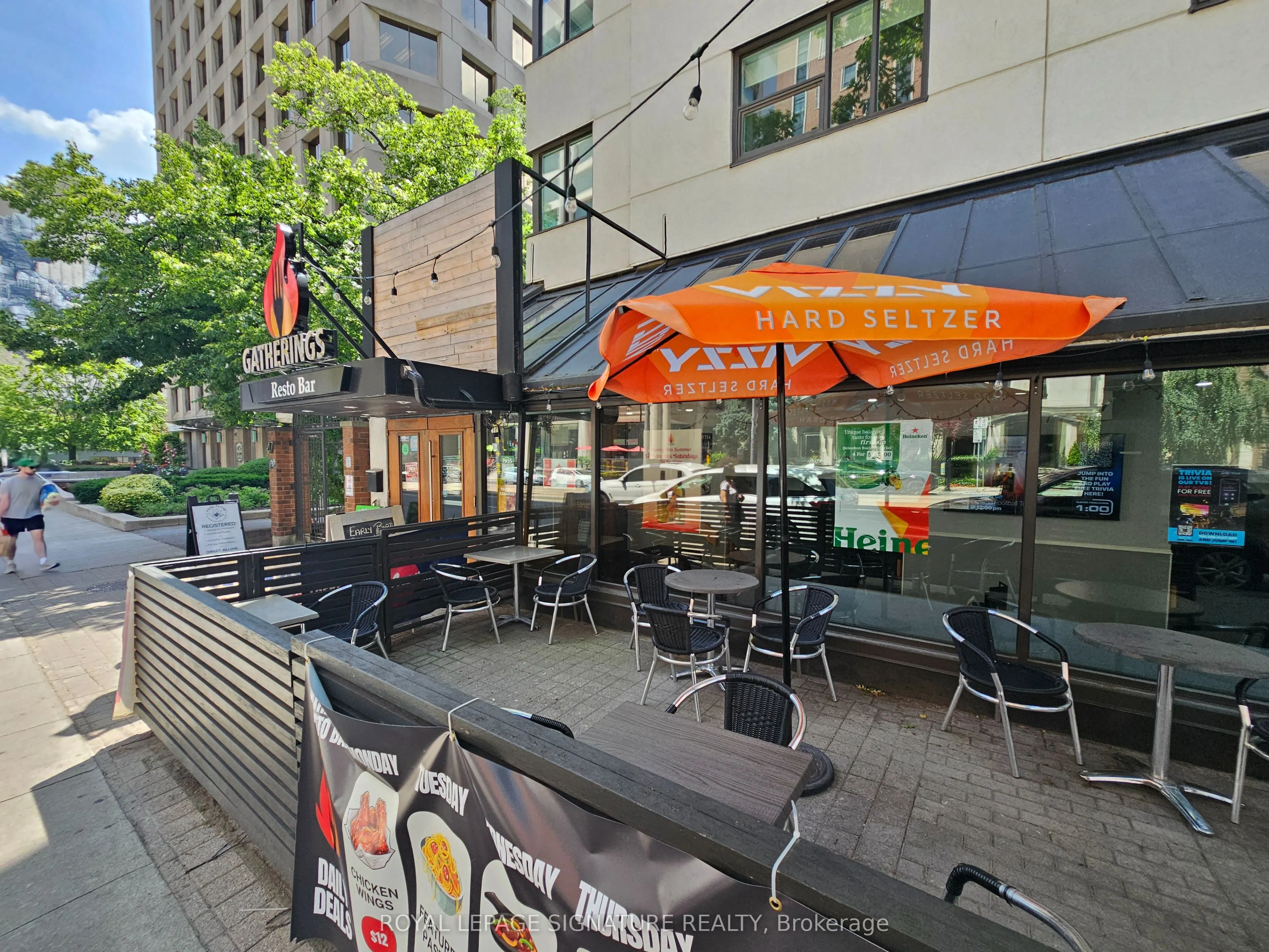 49 St Clair Avenue W