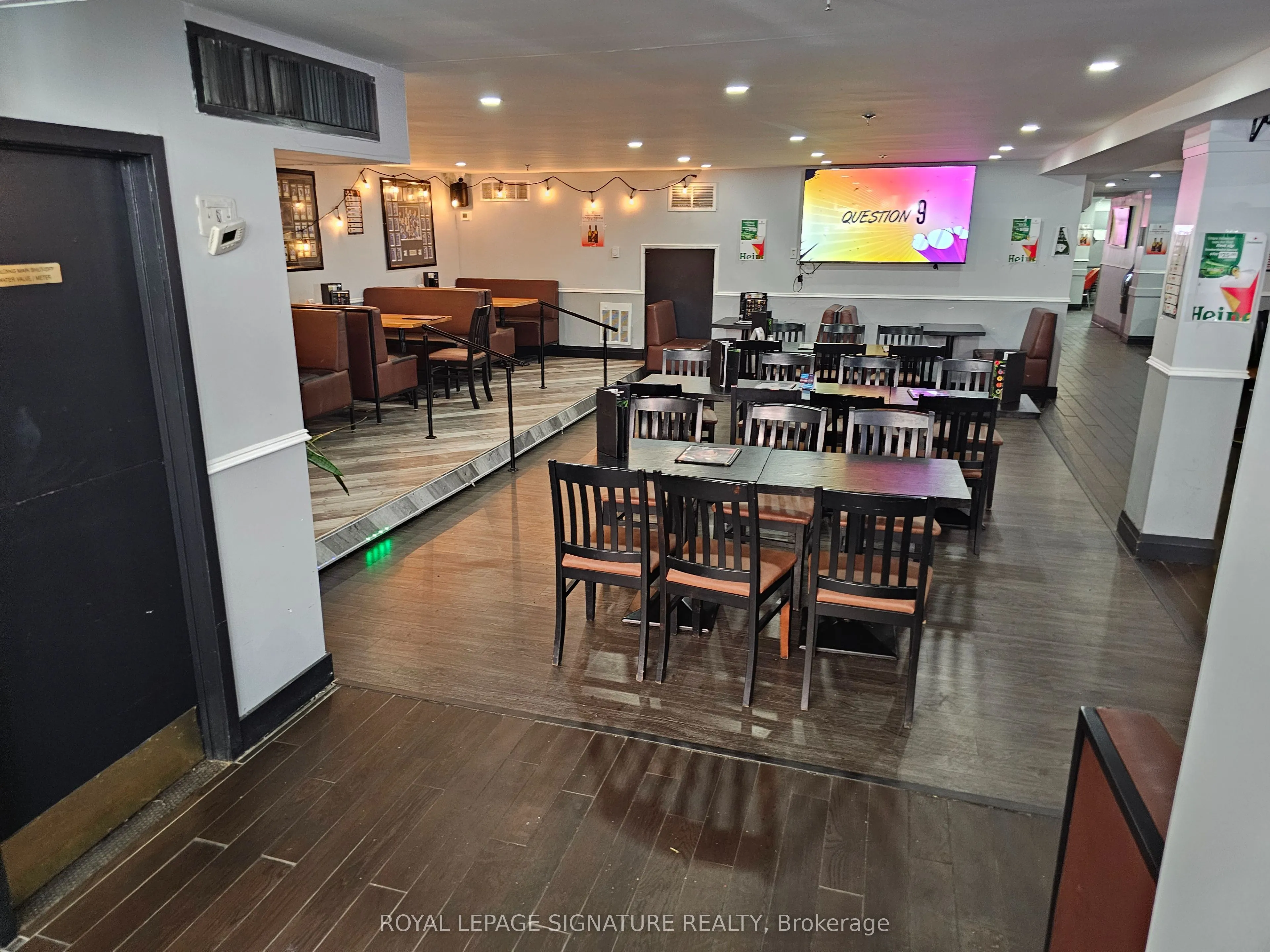 49 St Clair Avenue W