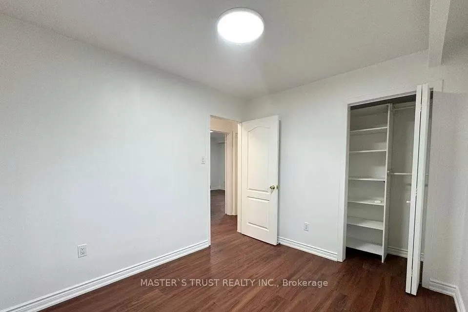 25 Navaho Drive