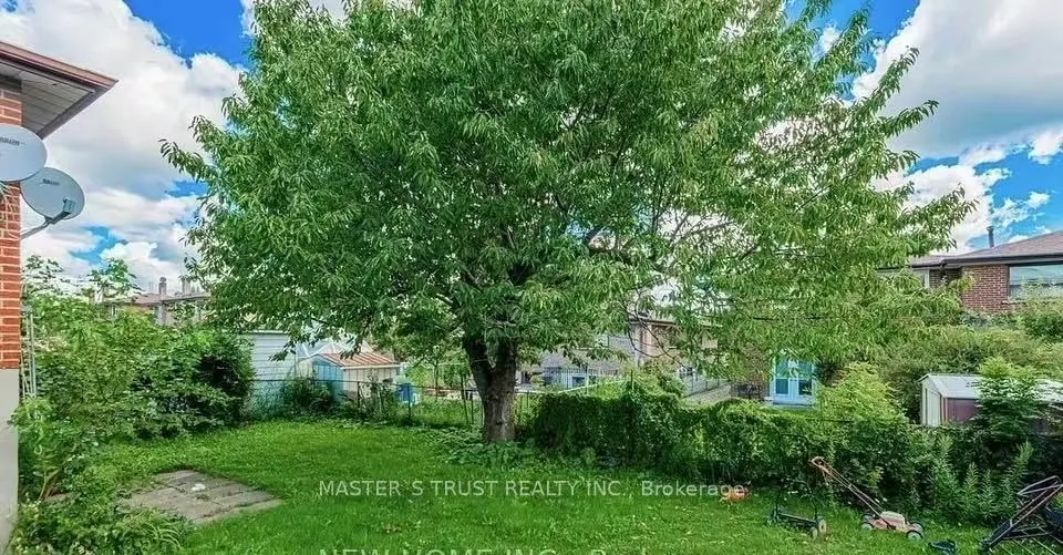 25 Navaho Drive