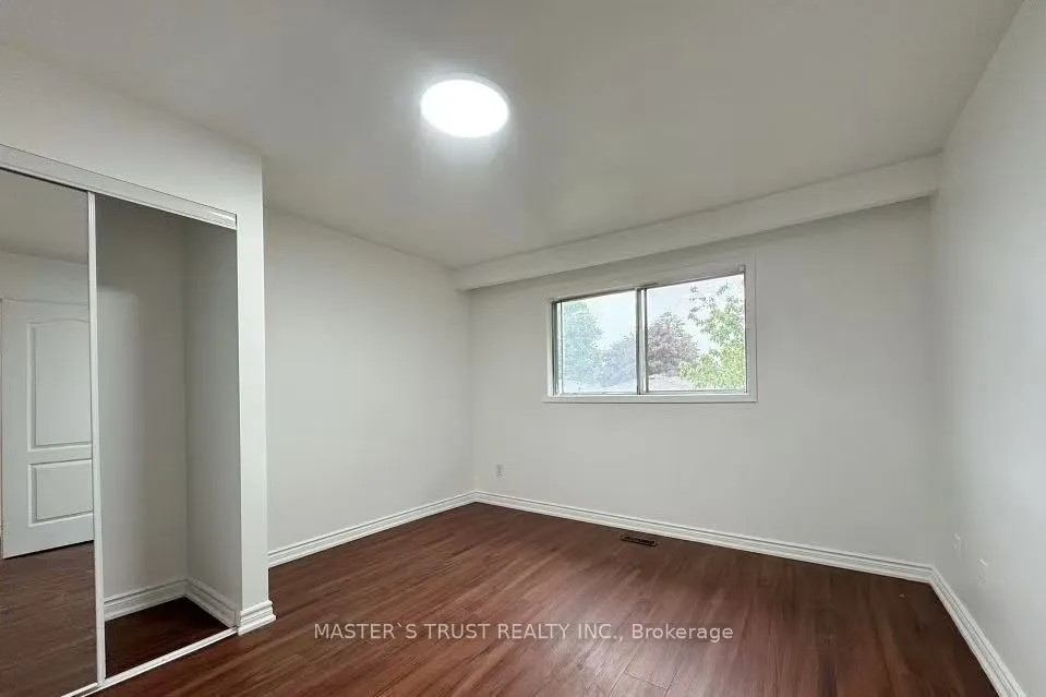 25 Navaho Drive