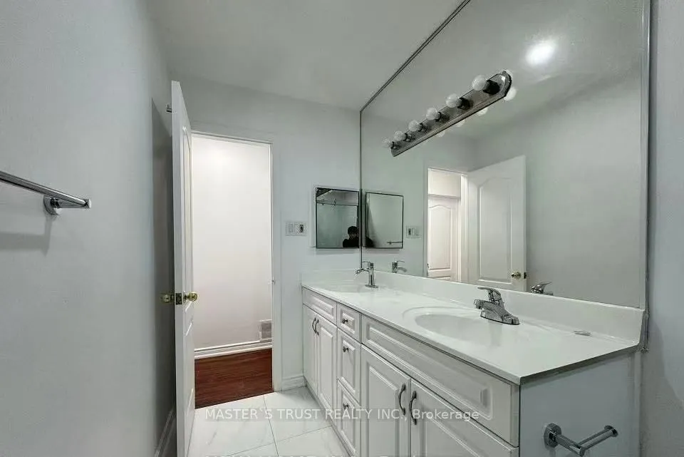 25 Navaho Drive