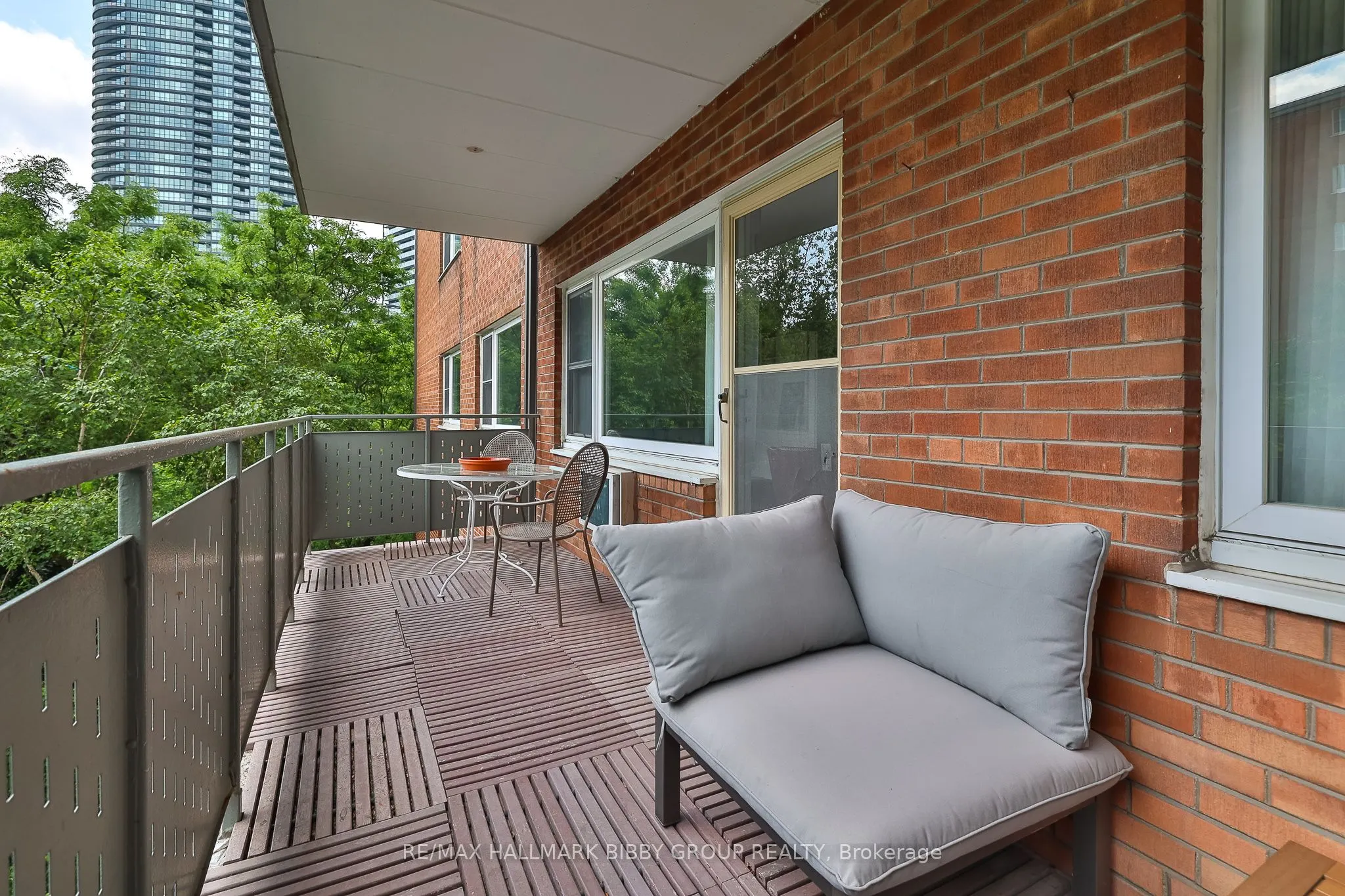 21 Dale Avenue, #435