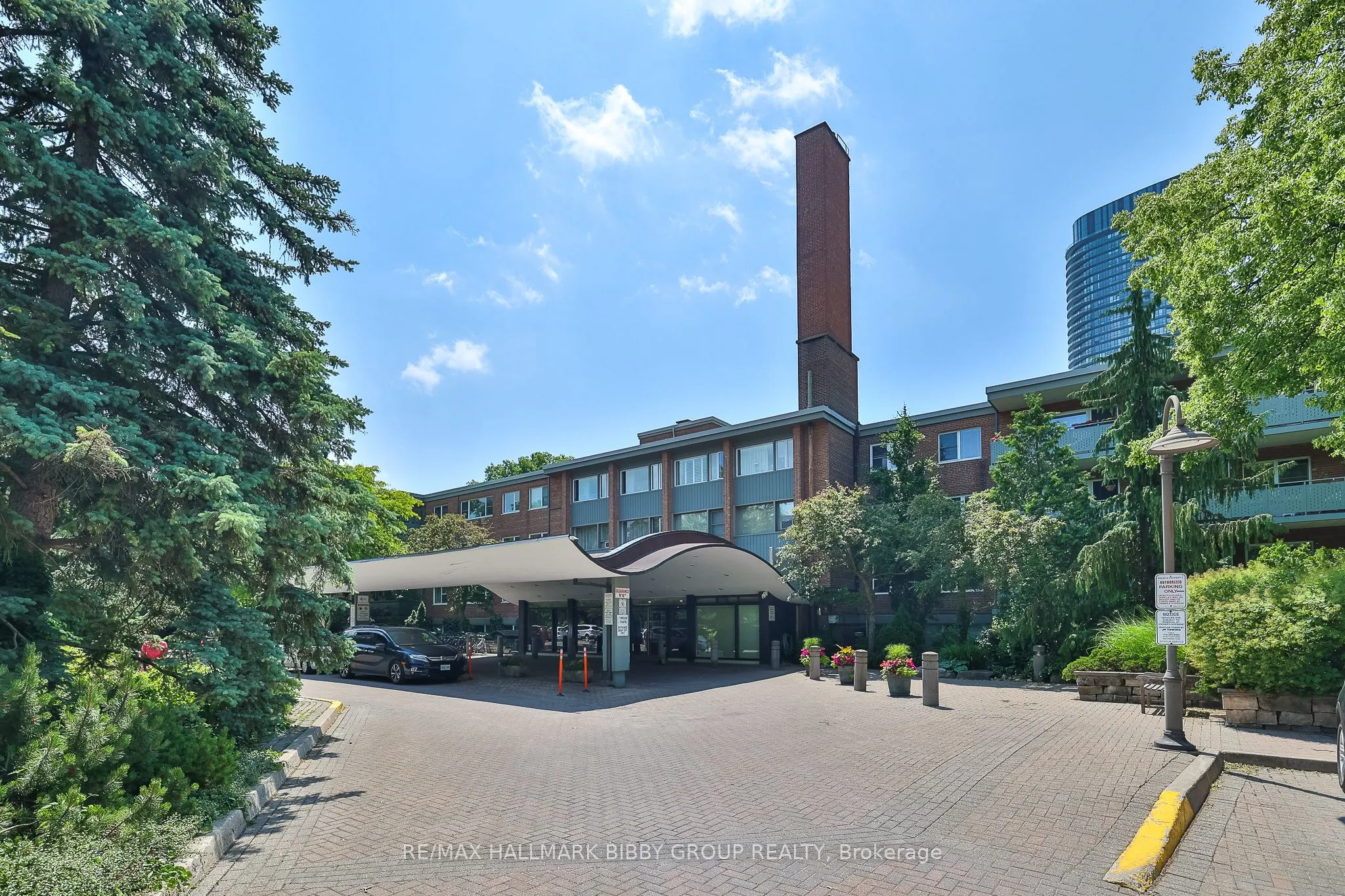 21 Dale Avenue, #435