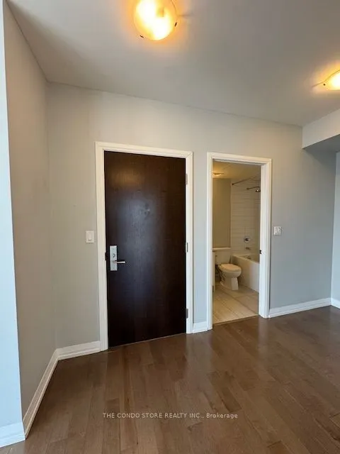 460 Adelaide Street E, #1911