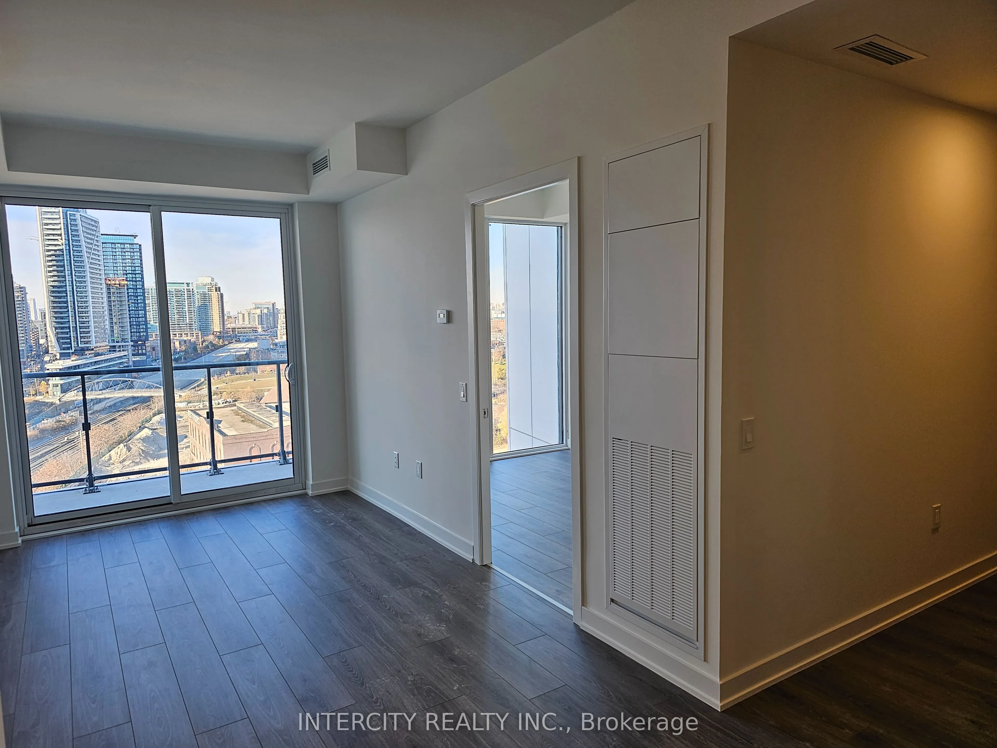 9 Tecumseth Street, #1405