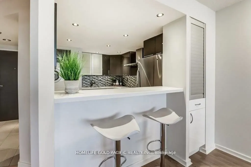 15 Maitland Place, #1903