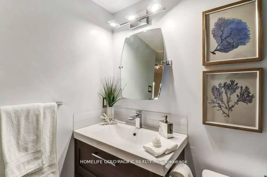 15 Maitland Place, #1903