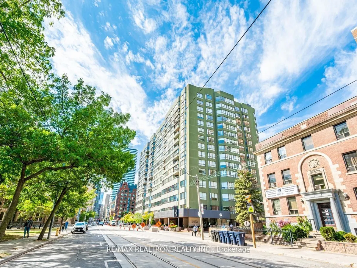 120 Carlton Street, #318