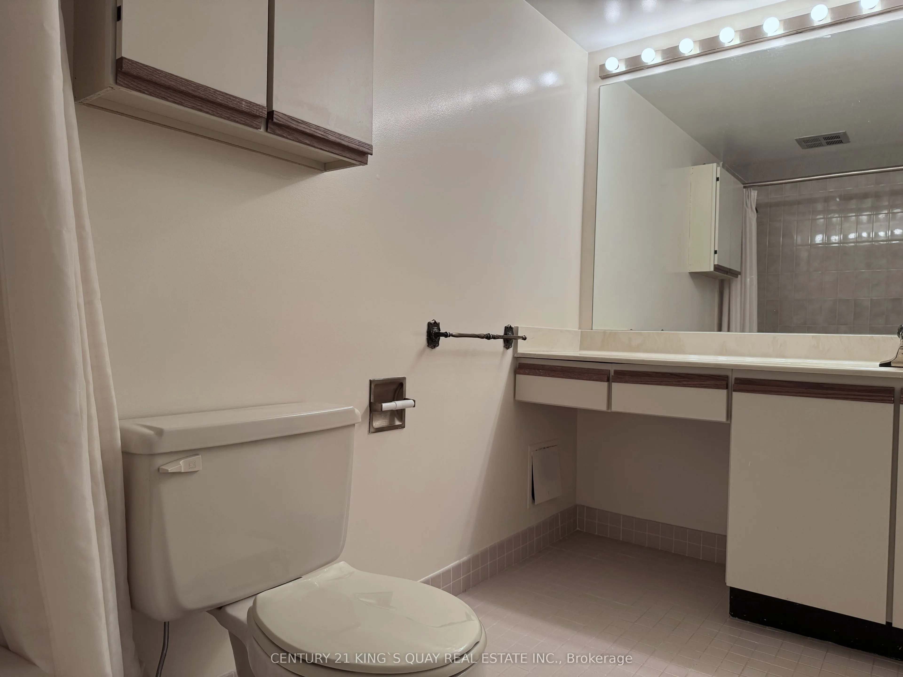 62 Wellesley Street W, #1801