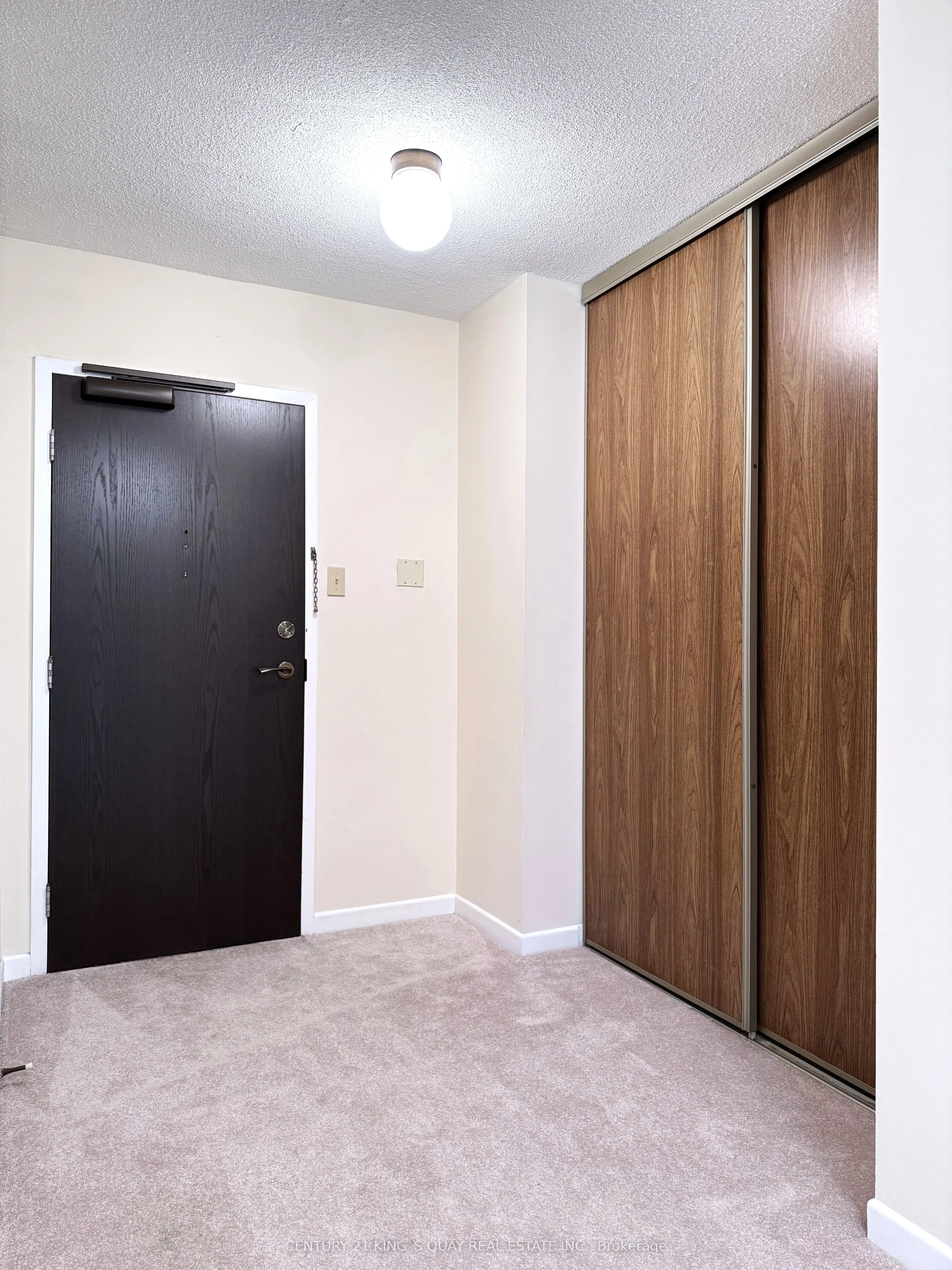 62 Wellesley Street W, #1801
