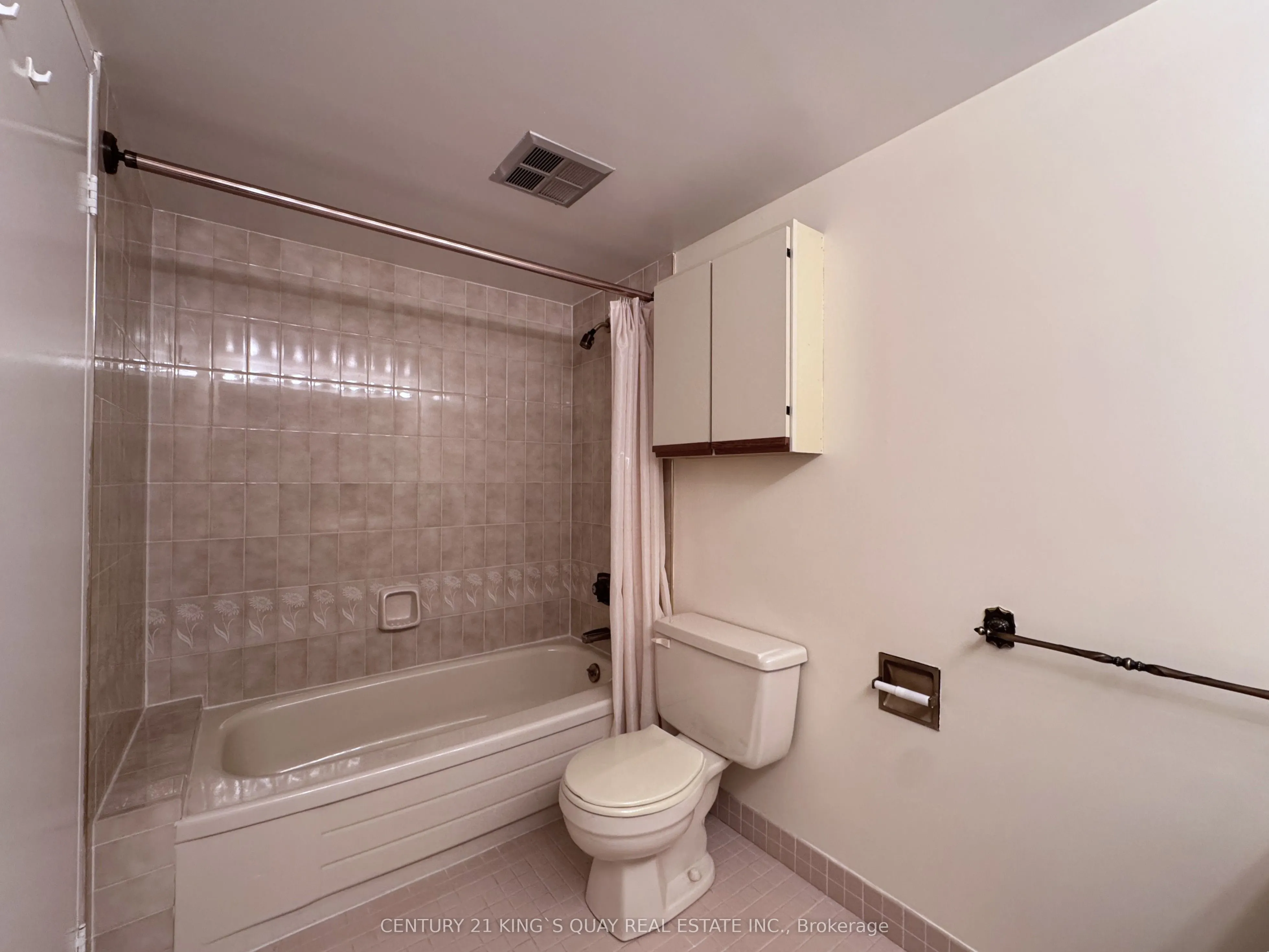 62 Wellesley Street W, #1801