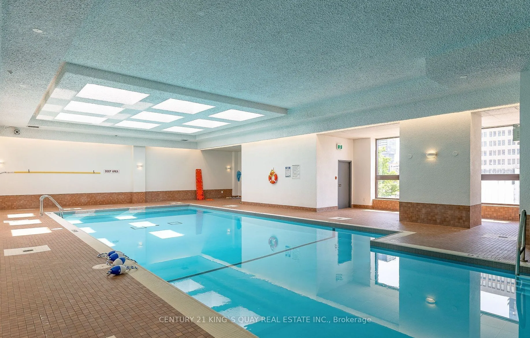 62 Wellesley Street W, #1801
