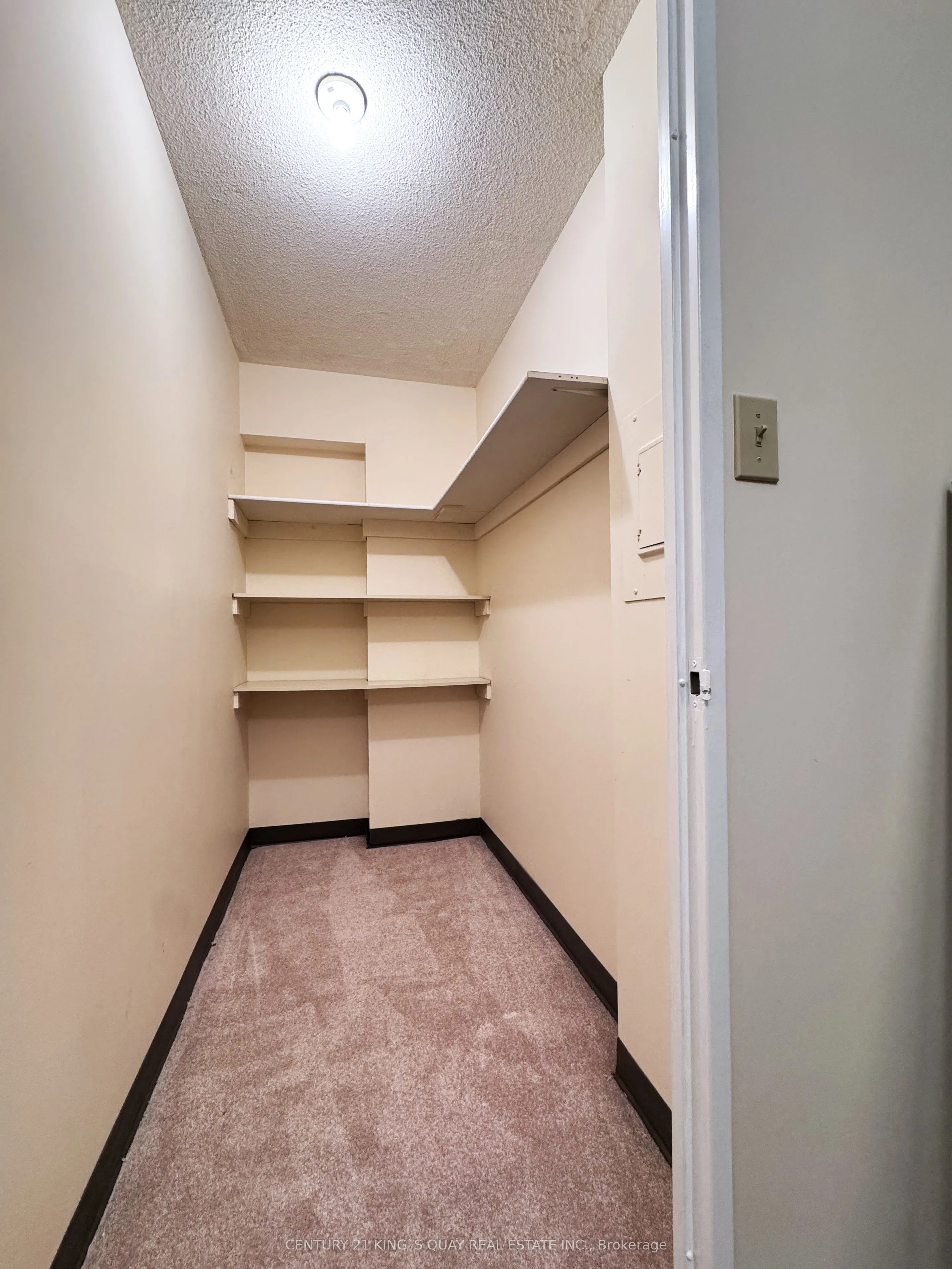 62 Wellesley Street W, #1801