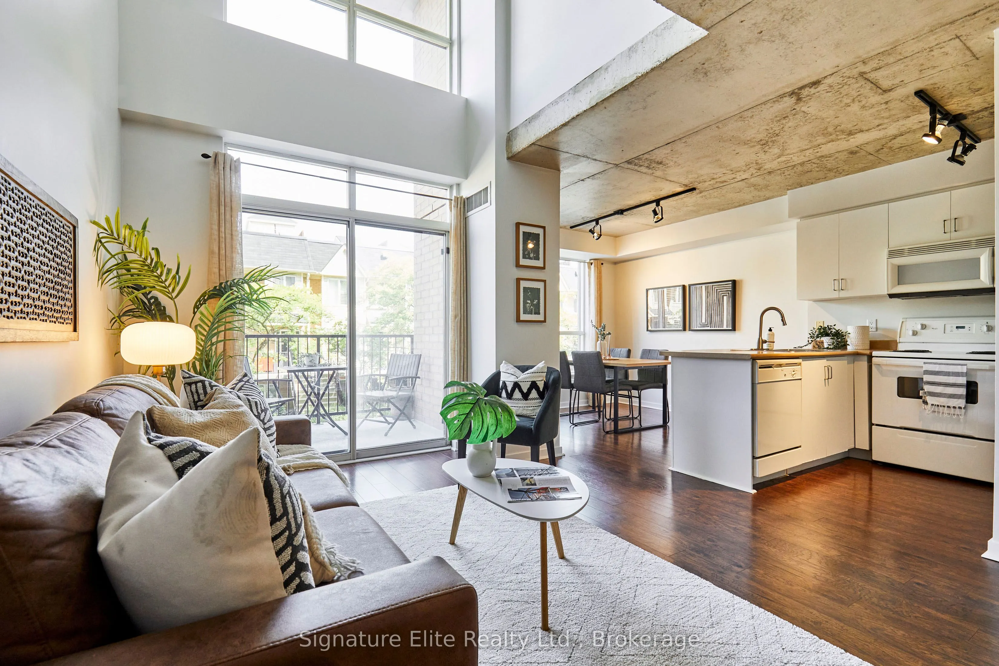 800 King Street W, #201