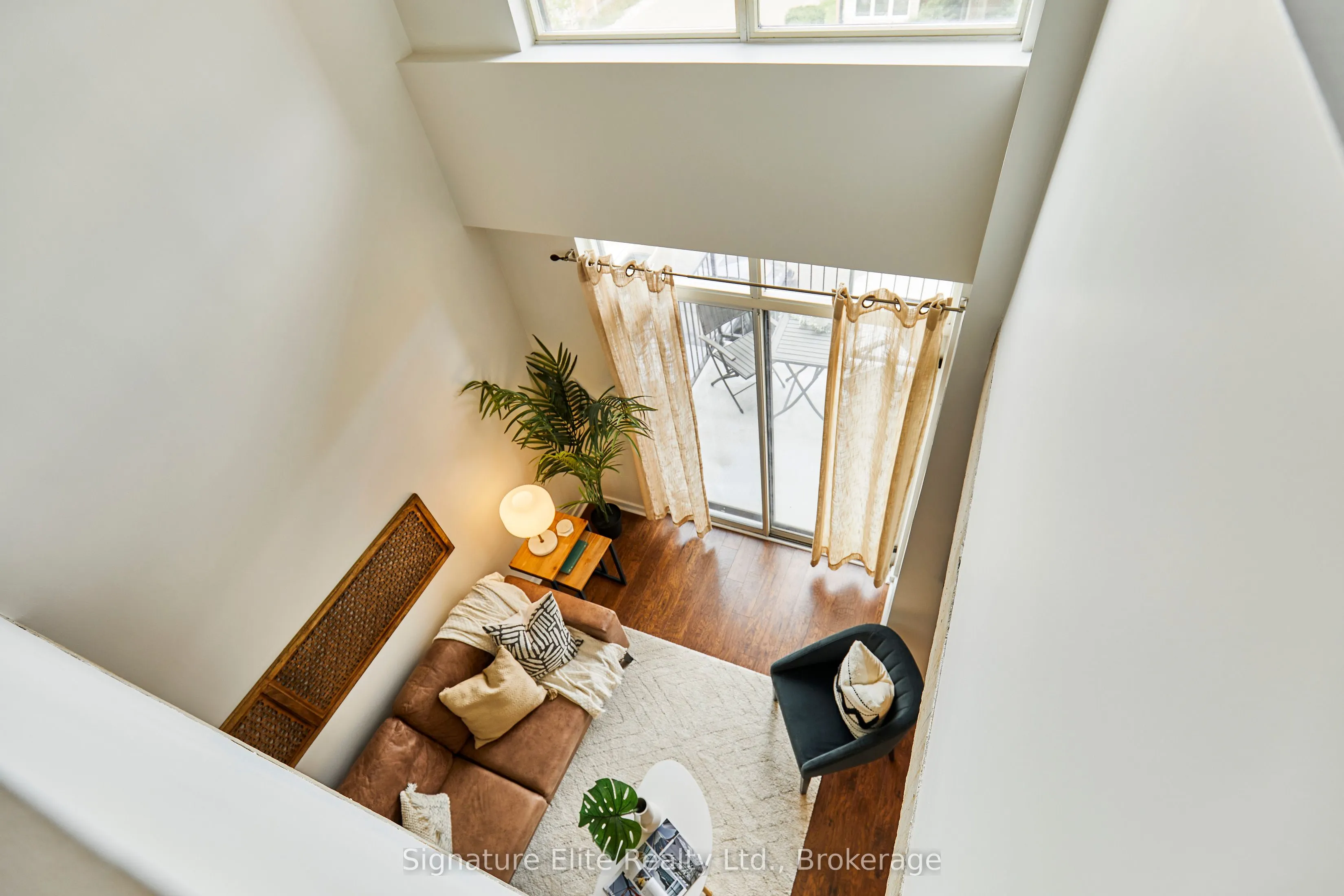 800 King Street W, #201