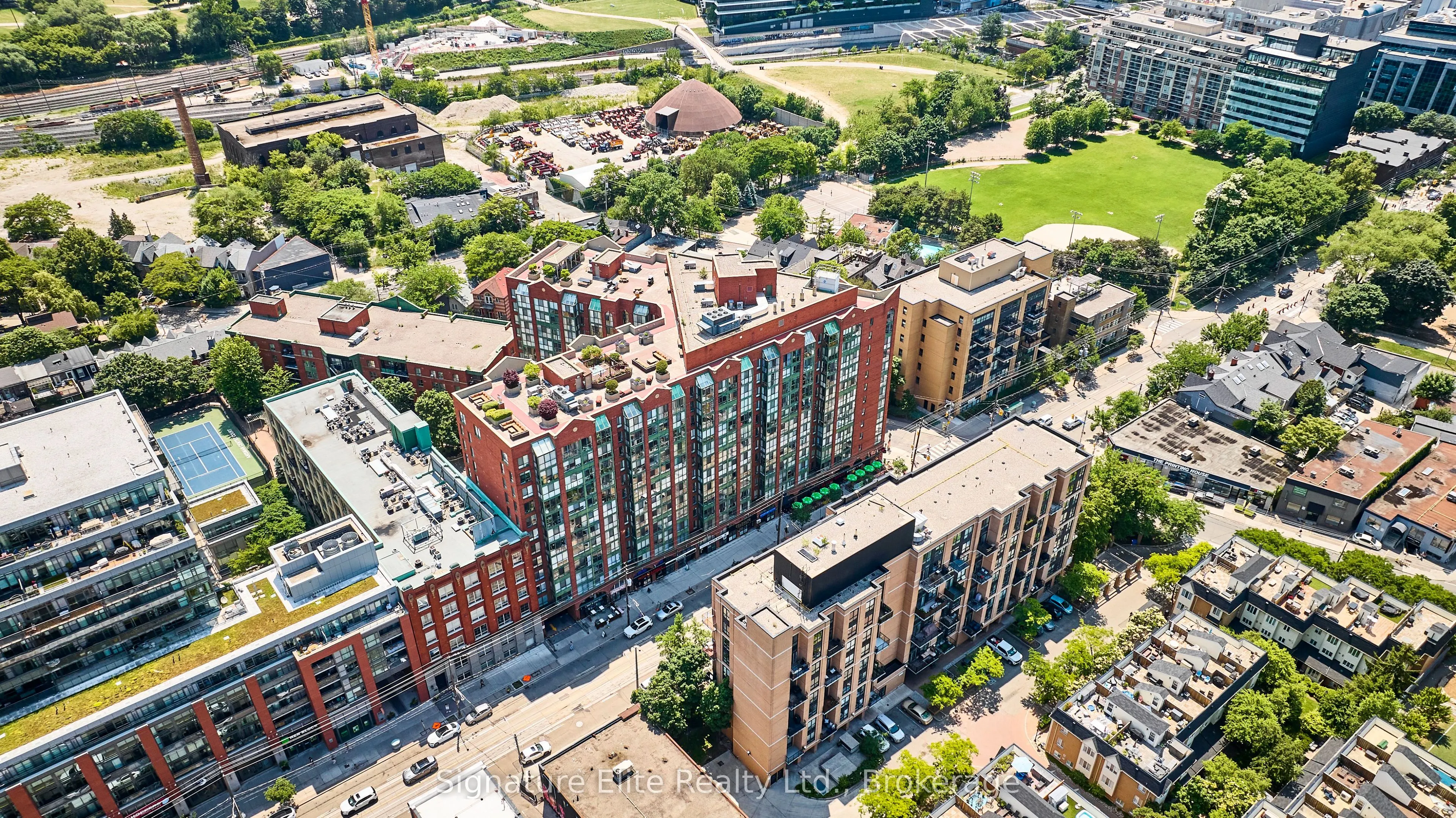 800 King Street W, #201