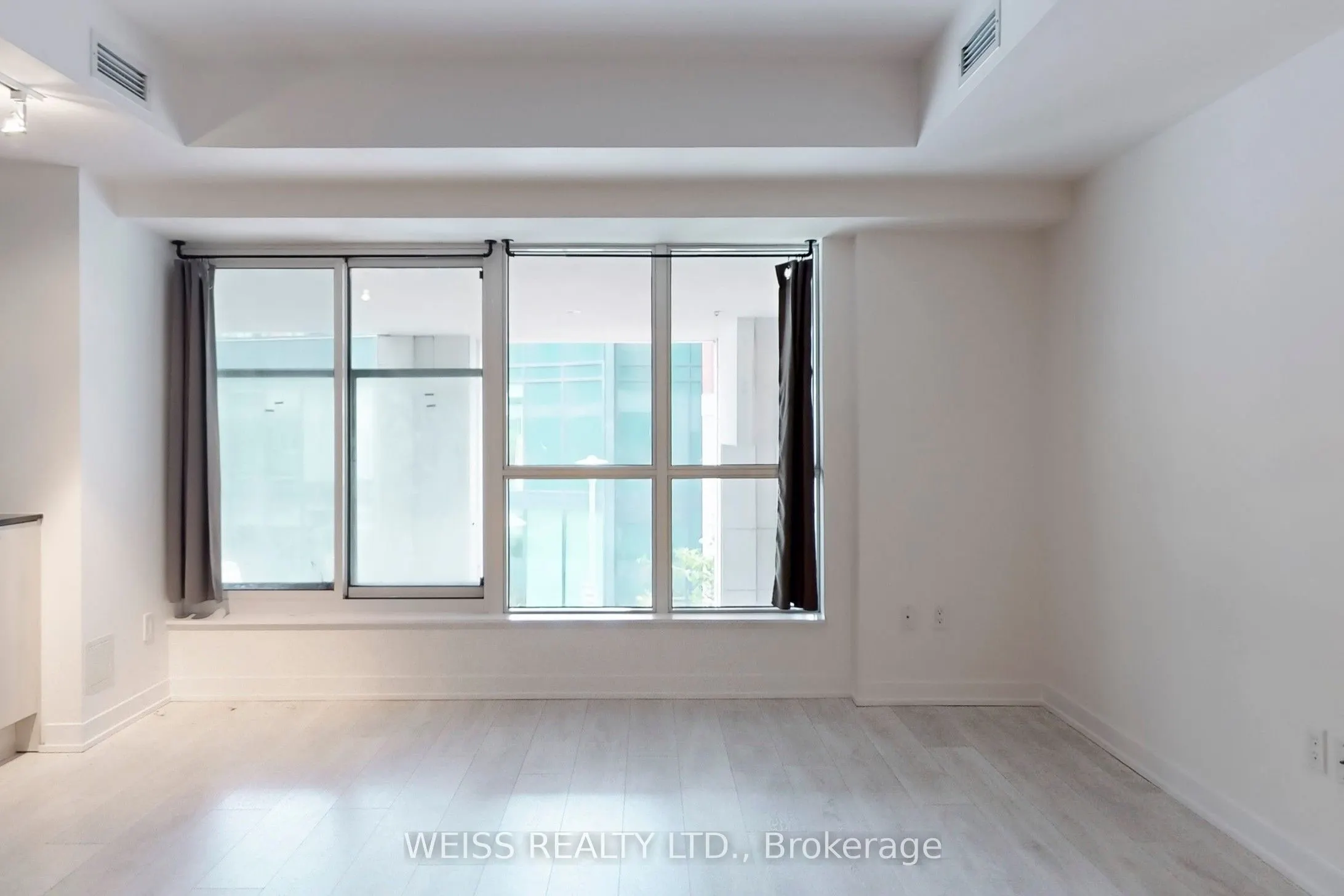 31 Tippett Road, #221