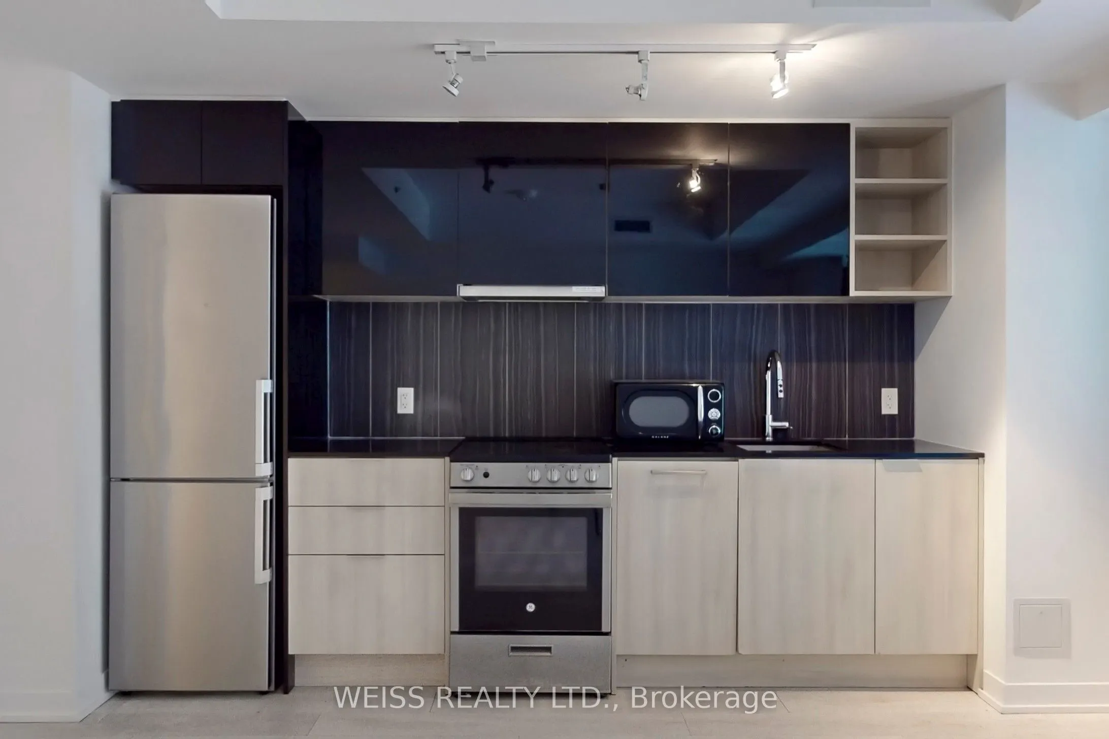 31 Tippett Road, #221