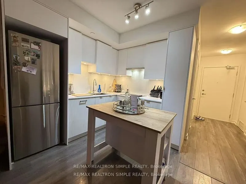 99 Broadway Avenue, #3202
