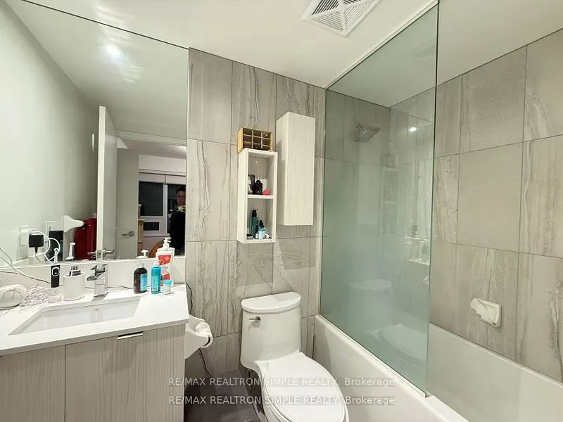 99 Broadway Avenue, #3202