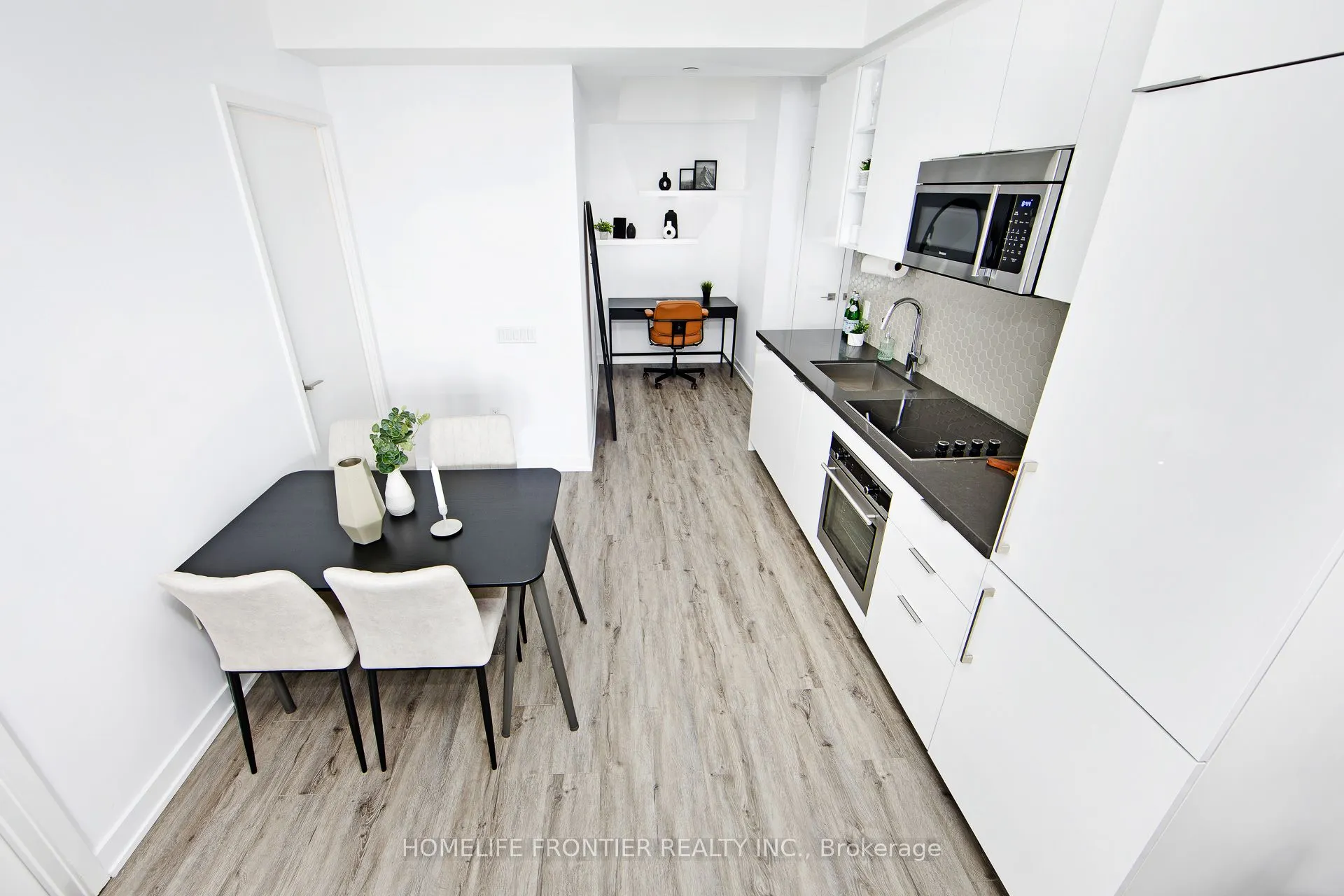 50 Ordnance Street, #2702
