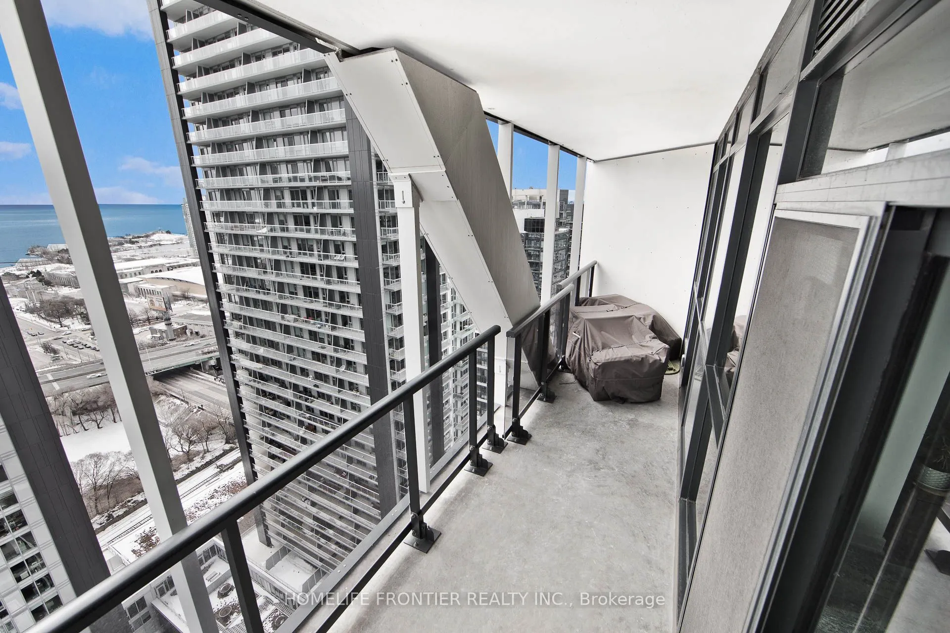 50 Ordnance Street, #2702
