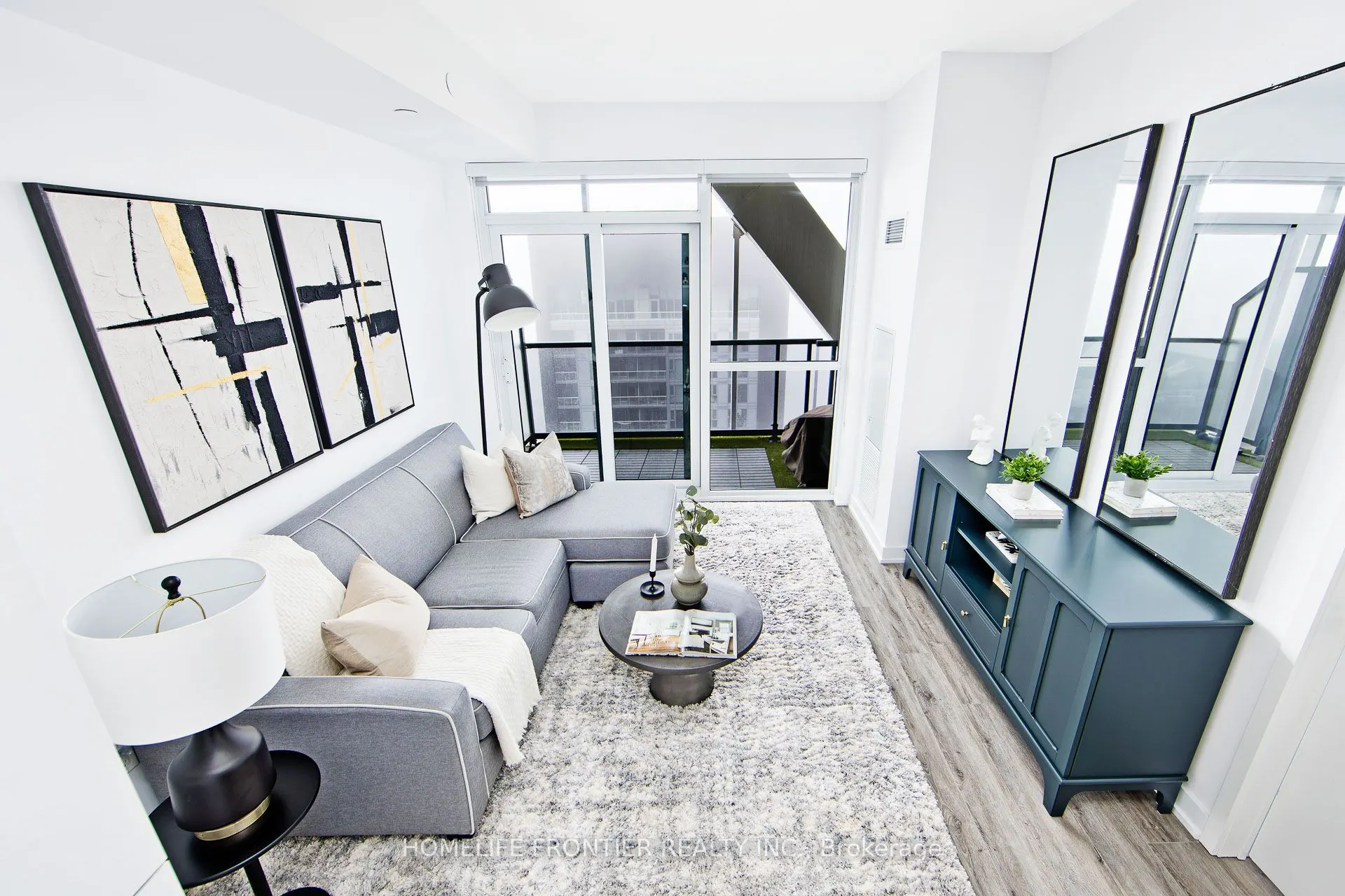 50 Ordnance Street, #2702